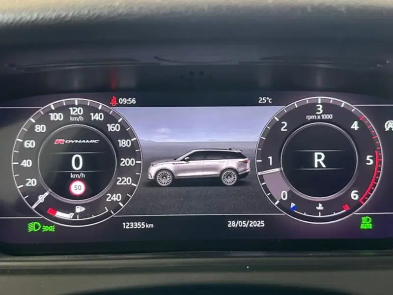 Land Rover Range Rover Velar usata a Modena (10)