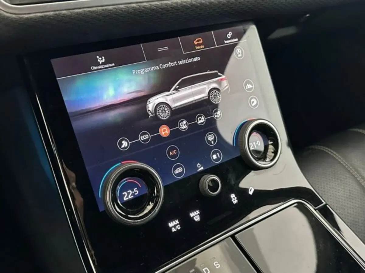 Land Rover Range Rover Velar usata a Modena (12)