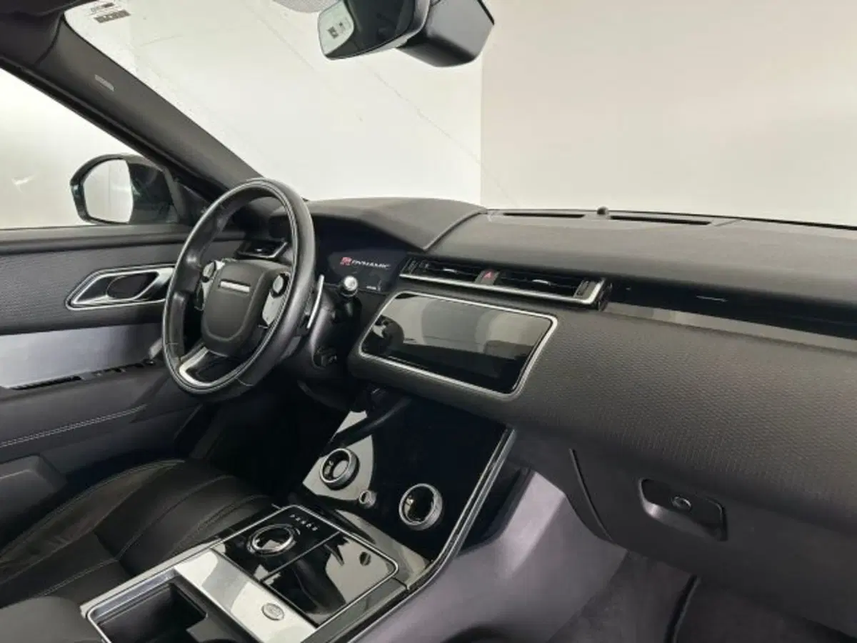 Land Rover Range Rover Velar usata a Modena (15)