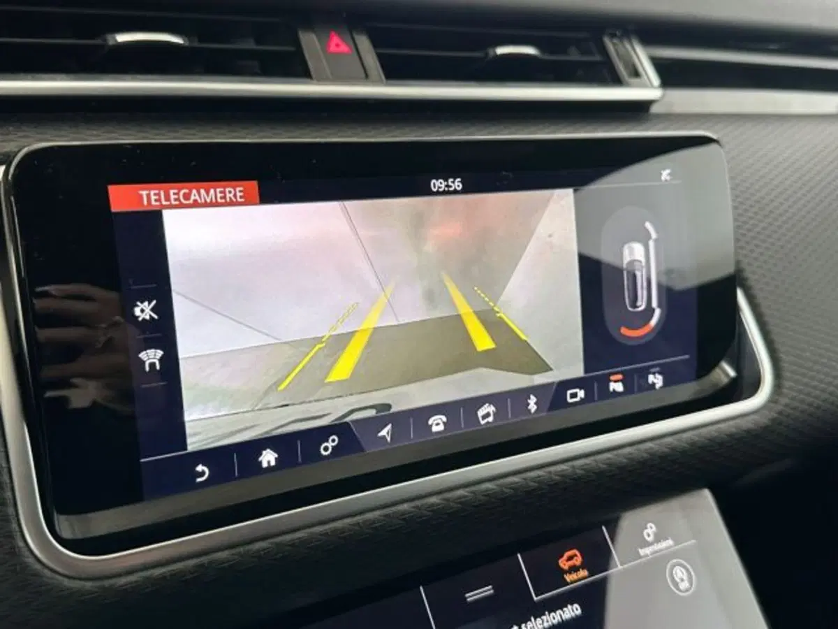 Land Rover Range Rover Velar usata a Modena (17)