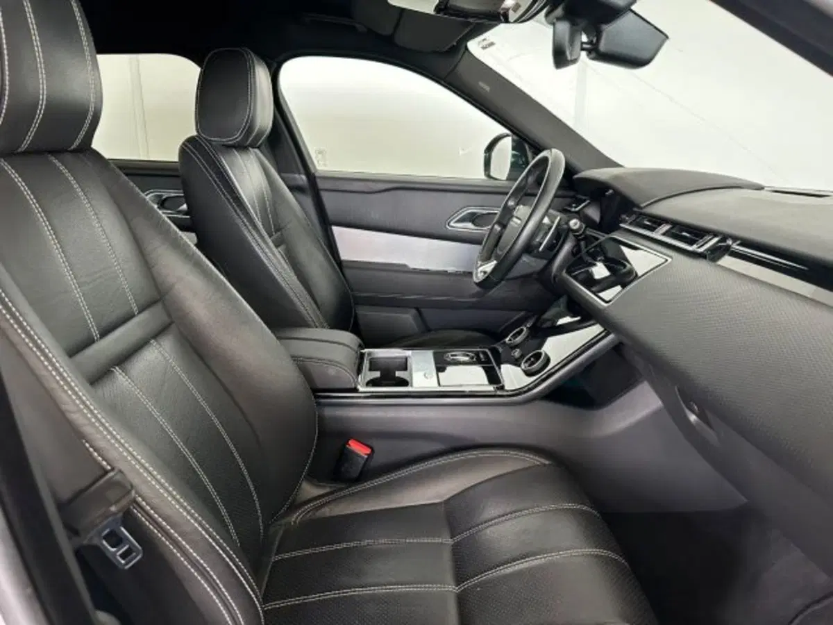 Land Rover Range Rover Velar usata a Modena (3)