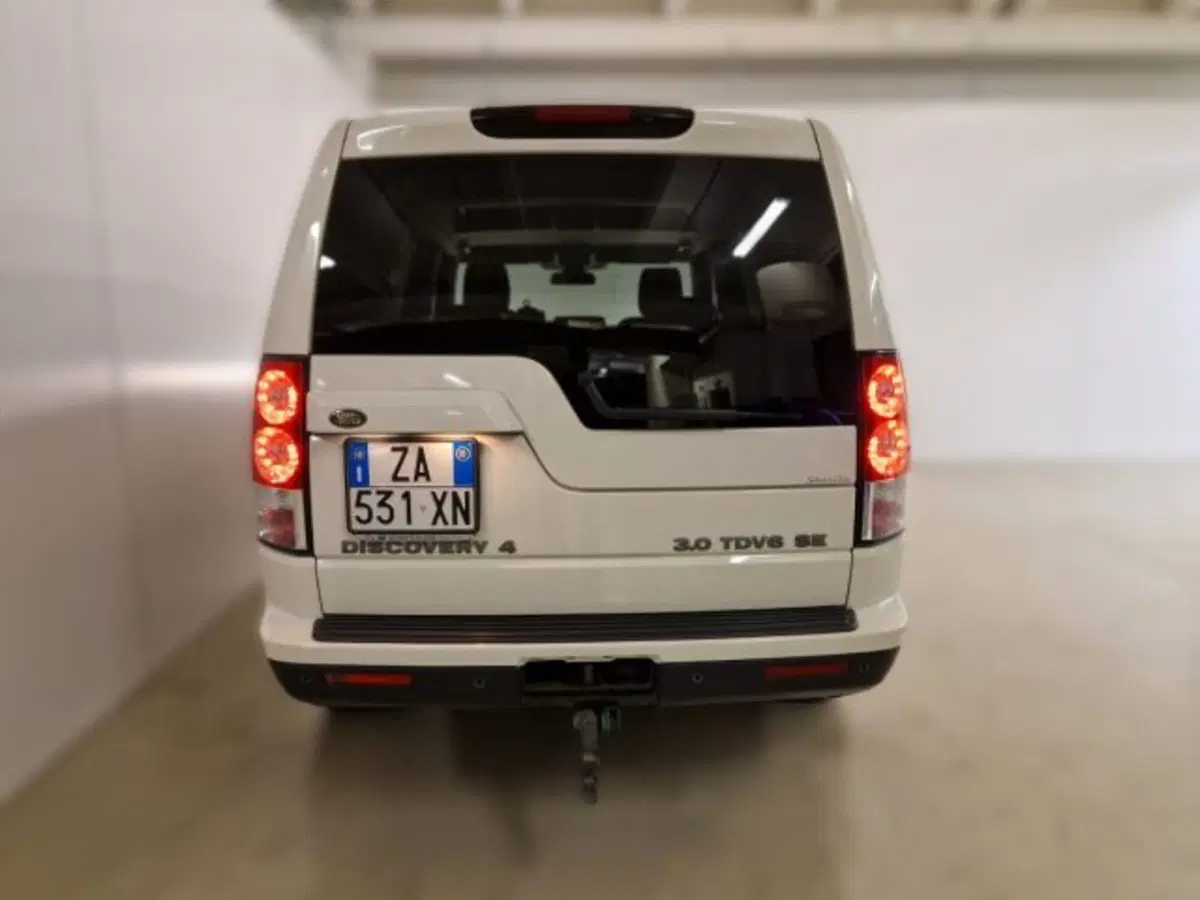 Land Rover Discovery usata a Modena (11)