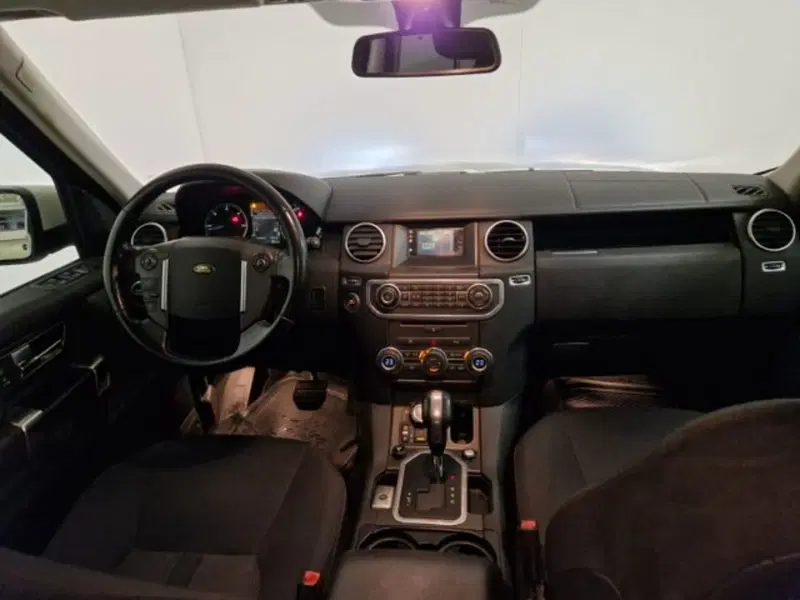 Land Rover Discovery usata a Modena (7)