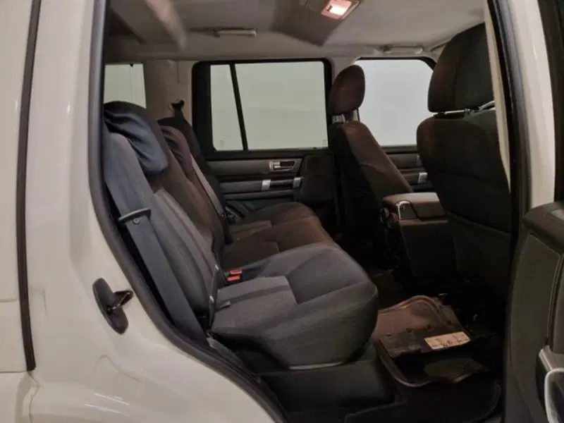 Land Rover Discovery usata a Modena (9)