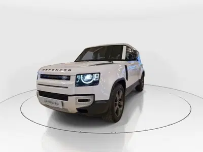 Land Rover Defender 110 3.0d i6 mhev X-Dynamic SE awd 200cv auto del 2023 usata a Modena