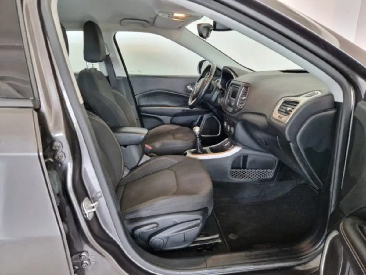 Jeep Compass usata a Modena (7)