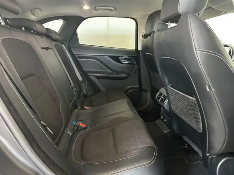 Jaguar F-Pace usata a Modena (9)