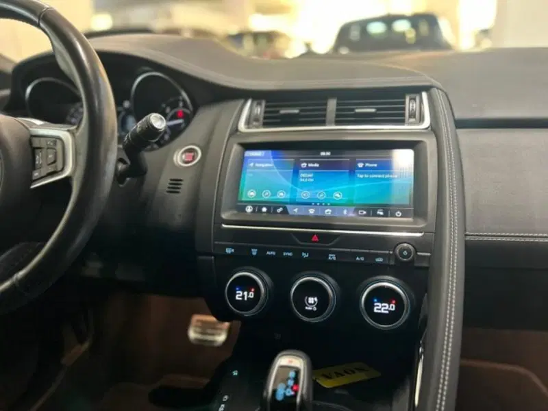 Jaguar E-Pace usata a Modena (14)