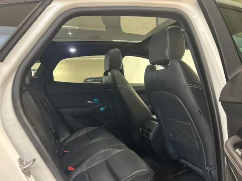 Jaguar E-Pace usata a Modena (5)