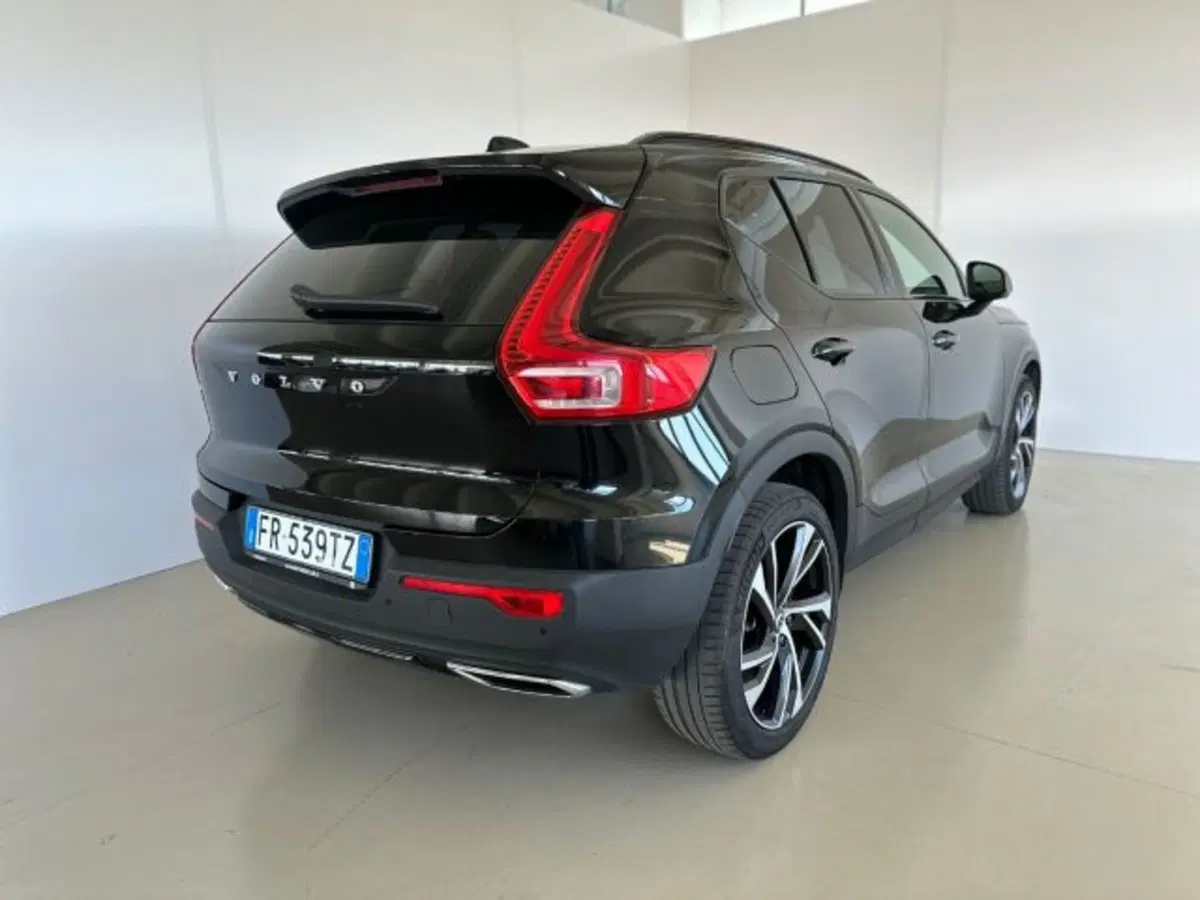 Volvo XC40 usata a Modena (10)