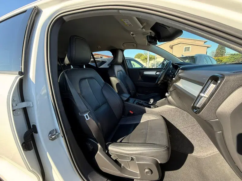 Volvo XC40 usata a Firenze (12)
