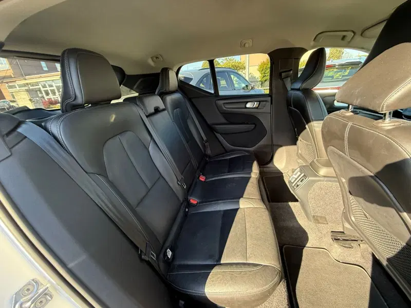 Volvo XC40 usata a Firenze (13)