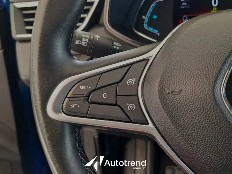 Renault Clio usata a Bari (9)