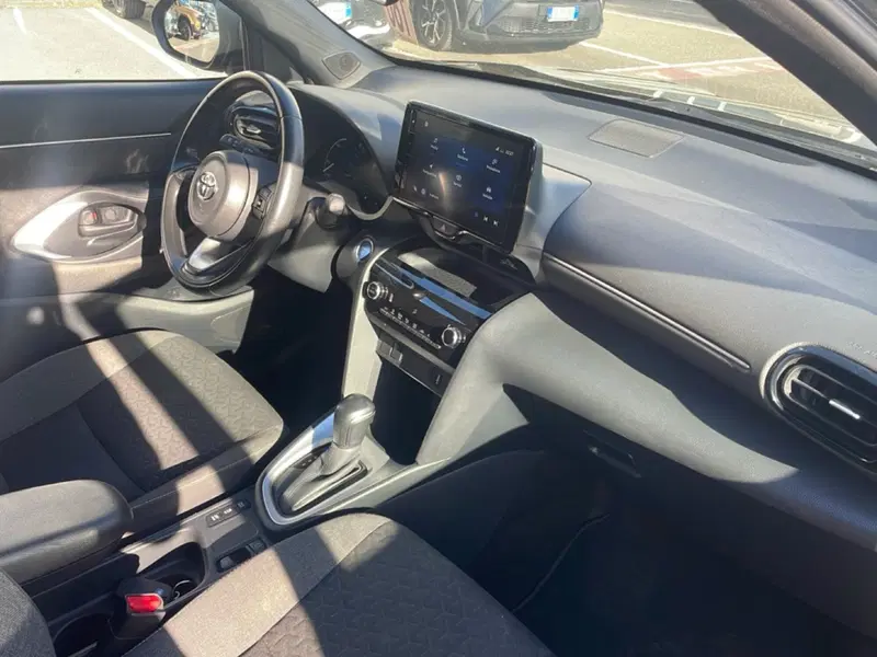 Toyota Yaris Cross usata a Milano (10)