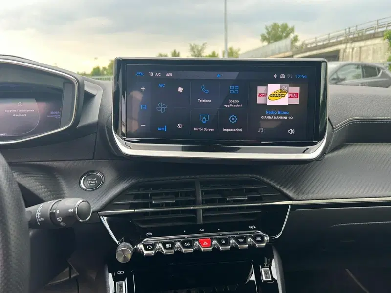 Peugeot 208 usata a Piacenza (14)