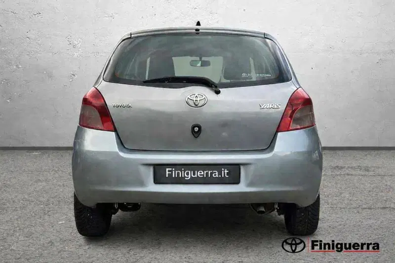 Toyota Yaris usata a Sondrio (3)