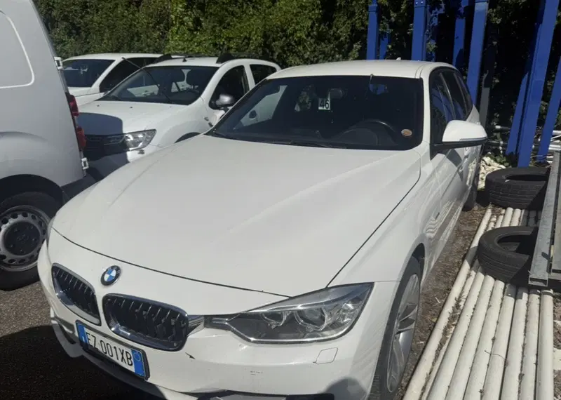 BMW Serie 3 Touring usata a Piacenza (2)
