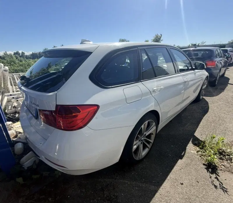 BMW Serie 3 Touring usata a Piacenza (3)