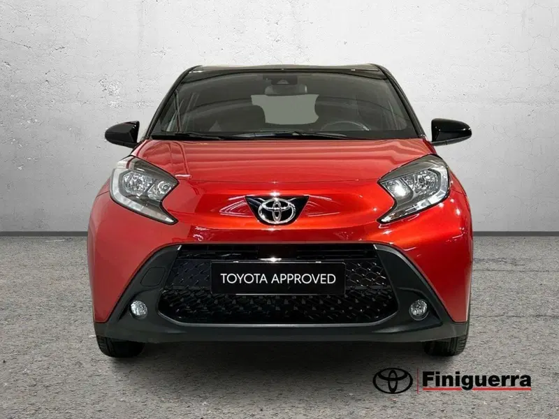 Toyota Aygo X usata a Lecco (3)