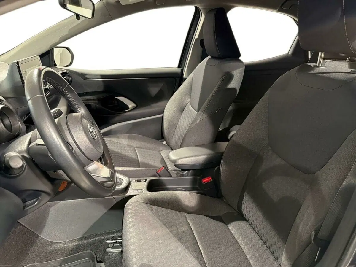 Toyota Yaris usata a Lecco (10)