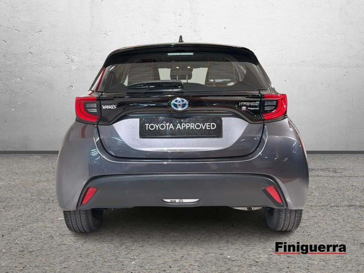 Toyota Yaris usata a Lecco (3)