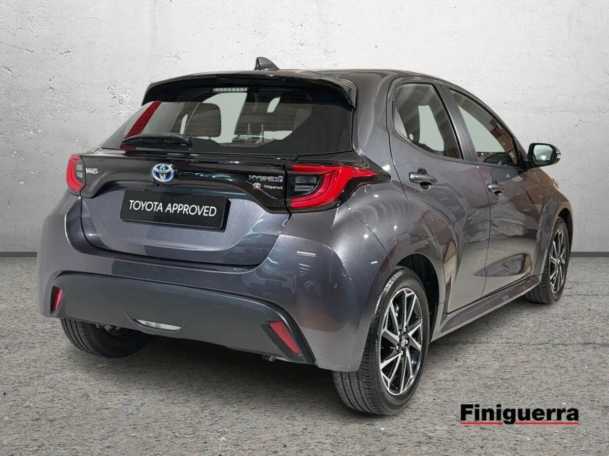 Toyota Yaris usata a Lecco (4)