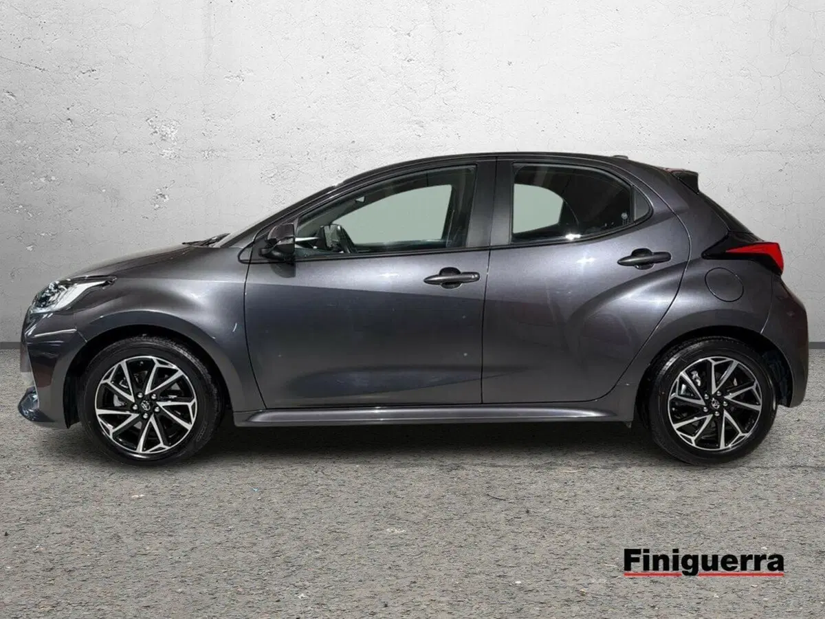 Toyota Yaris usata a Lecco (6)