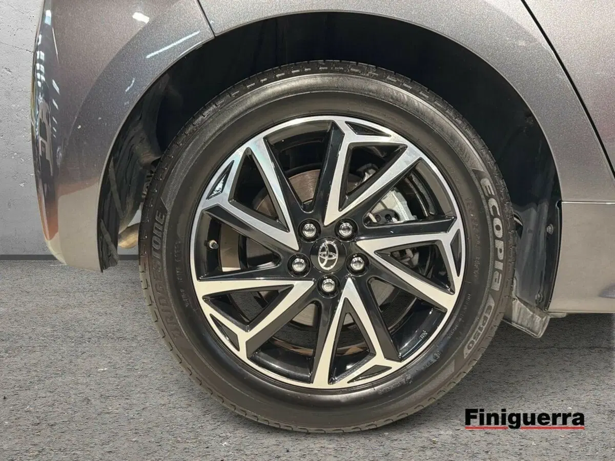 Toyota Yaris usata a Lecco (7)