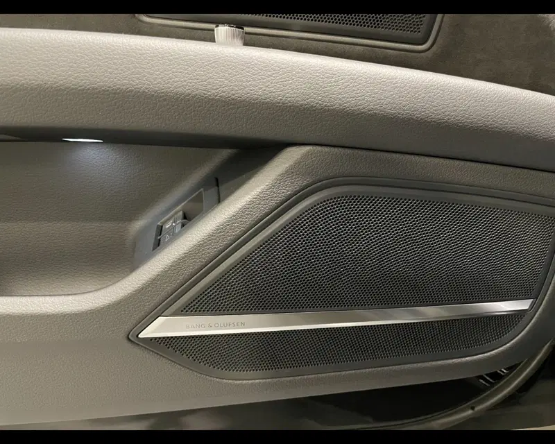 Audi A8 usata a Treviso (12)