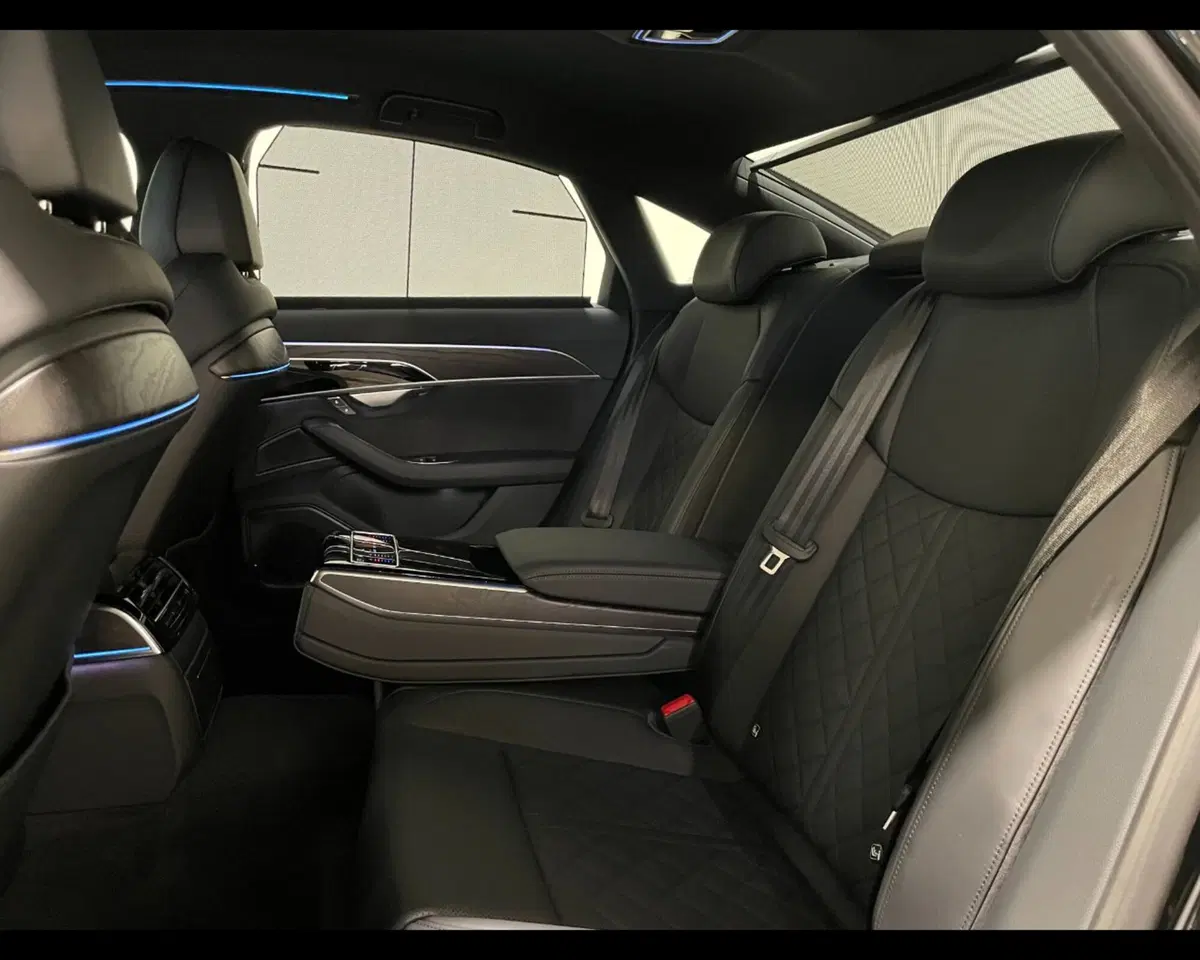 Audi A8 usata a Treviso (14)