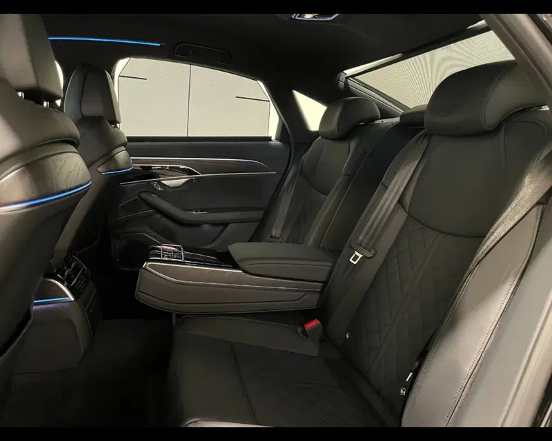 Audi A8 usata a Treviso (14)