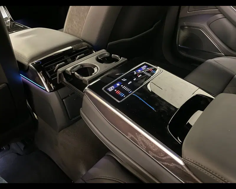 Audi A8 usata a Treviso (15)