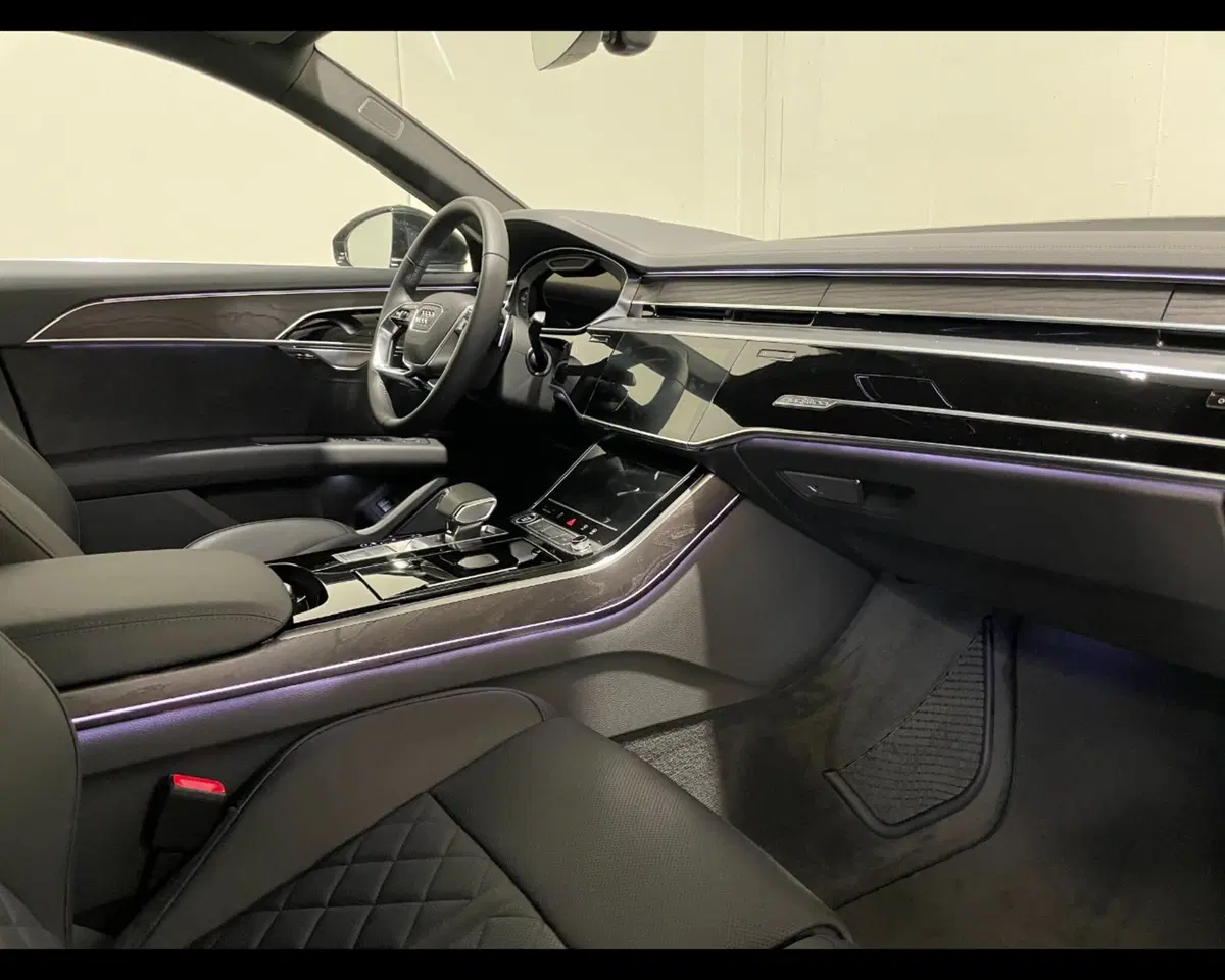 Audi A8 usata a Treviso (4)