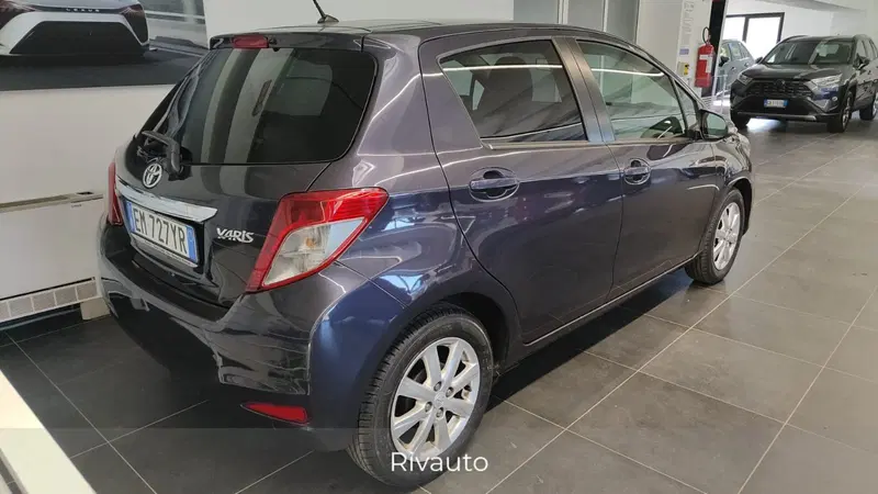 Toyota Yaris usata a Como (13)
