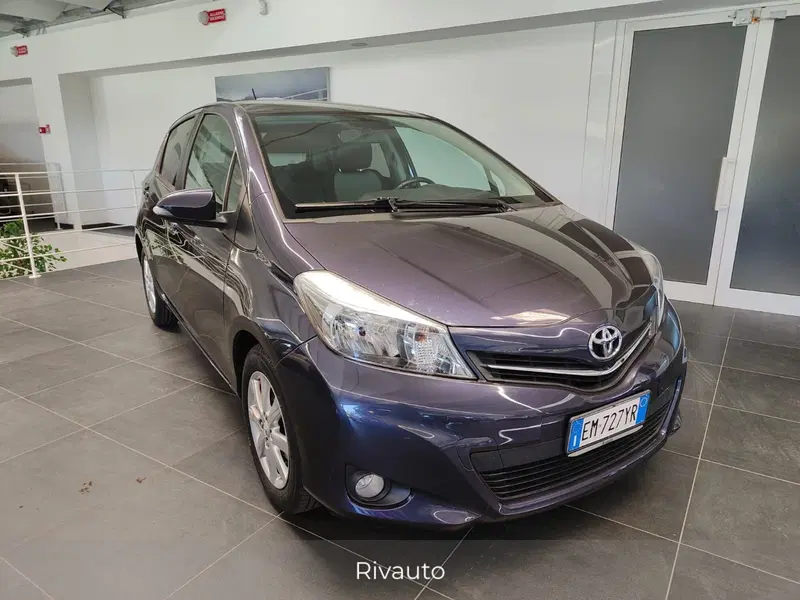 Toyota Yaris usata a Como (14)