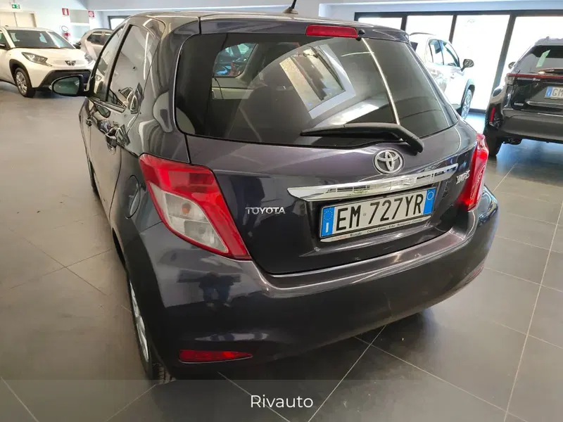 Toyota Yaris usata a Como (4)