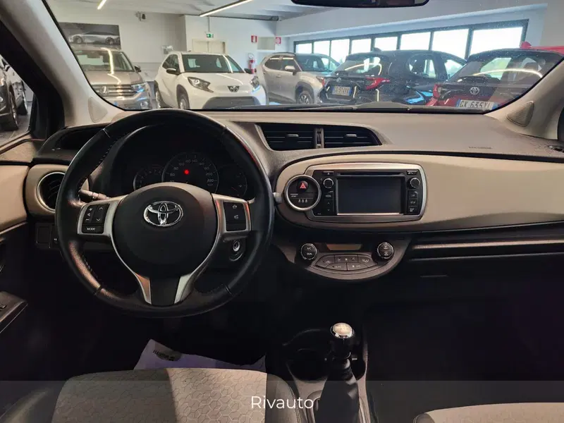 Toyota Yaris usata a Como (8)