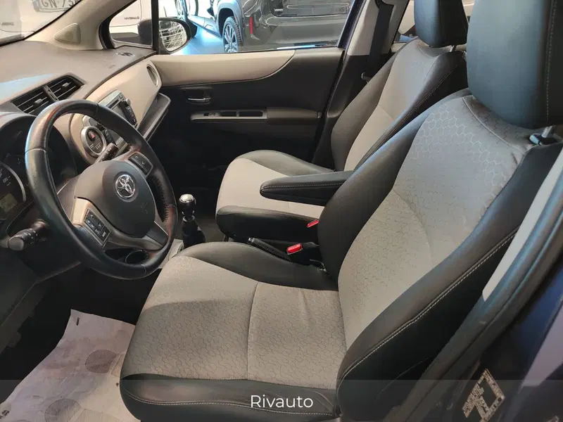 Toyota Yaris usata a Como (9)