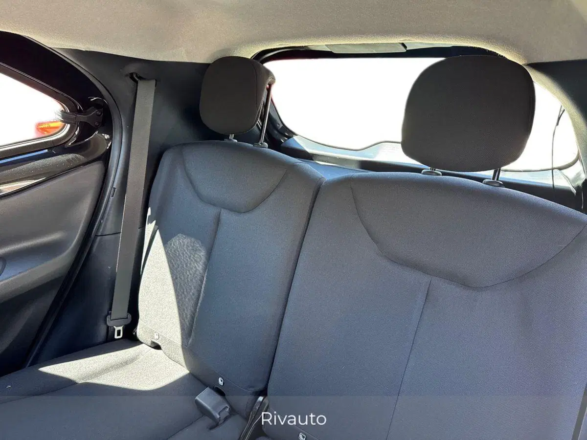 Toyota Aygo X usata a Como (11)