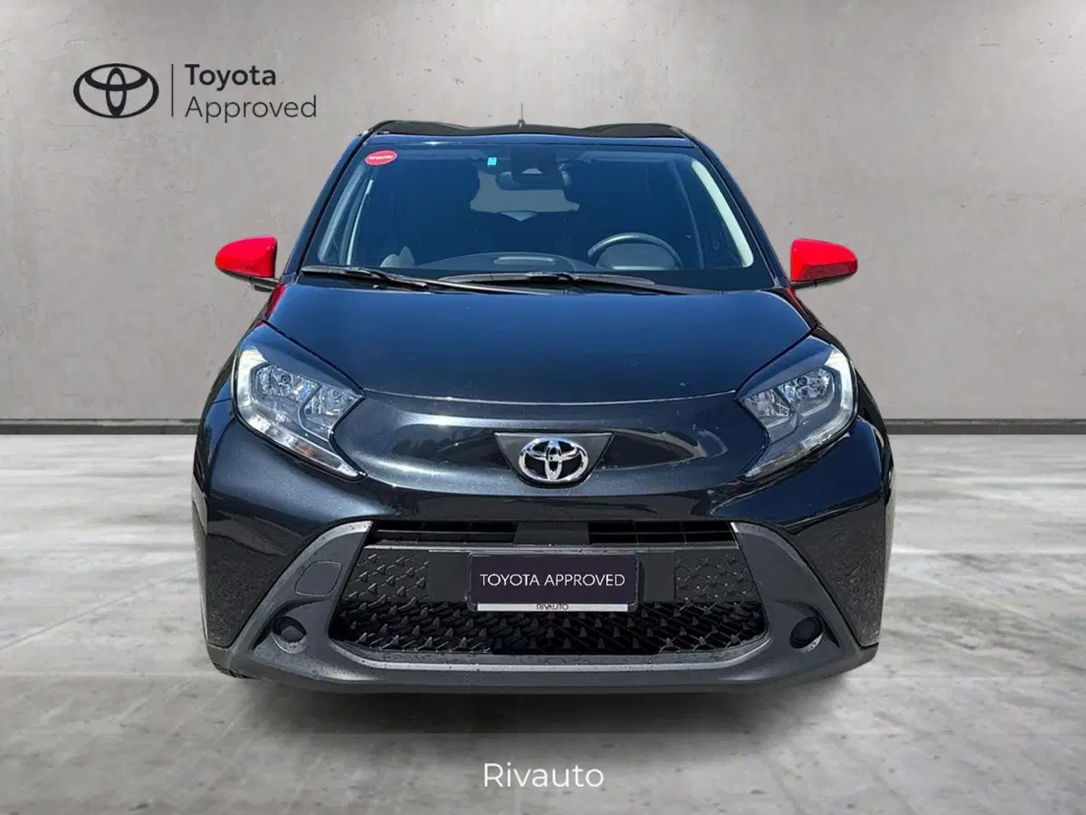 Toyota Aygo X usata a Como (13)