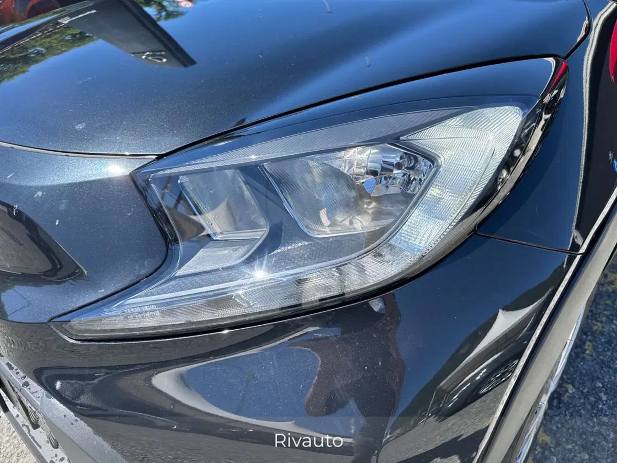 Toyota Aygo X usata a Como (14)