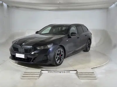BMW Serie 5 Touring 520d  48V xdrive MSport Pro auto del 2024 usata a Moncalieri