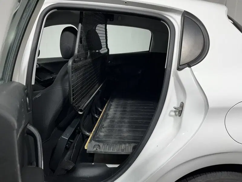 Peugeot 208 usata a Sondrio (11)