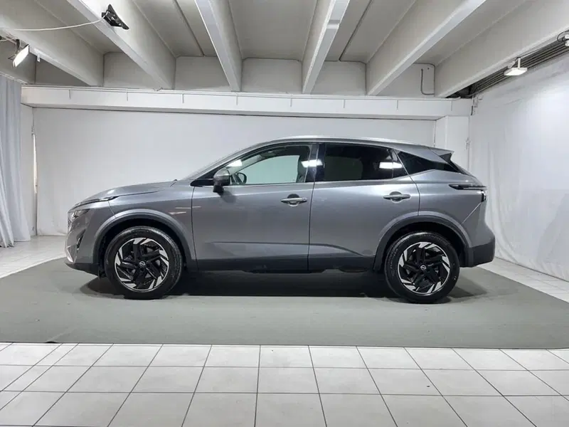Nissan Qashqai usata a Sondrio (2)