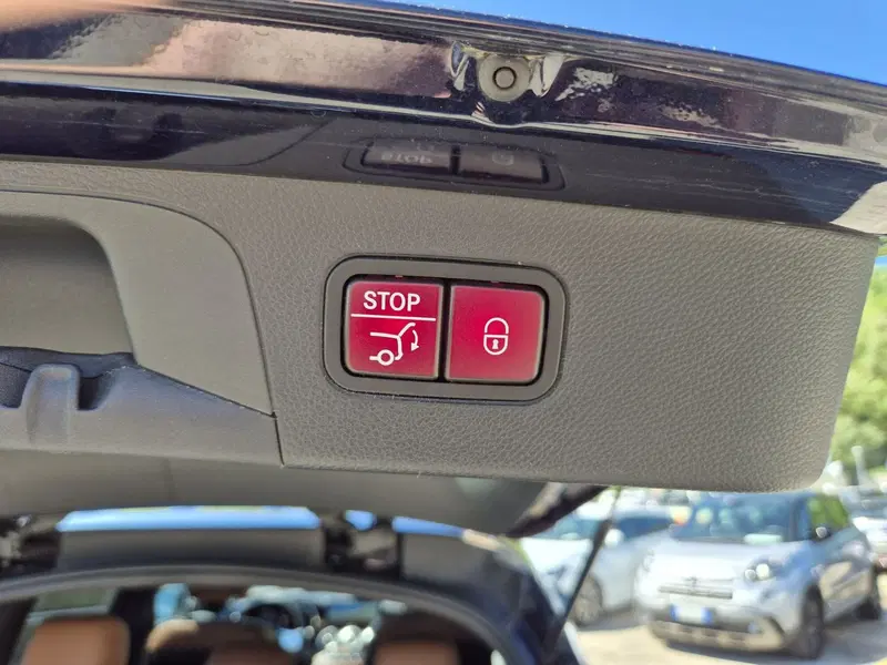 Mercedes-Benz GLC SUV usata  (17)