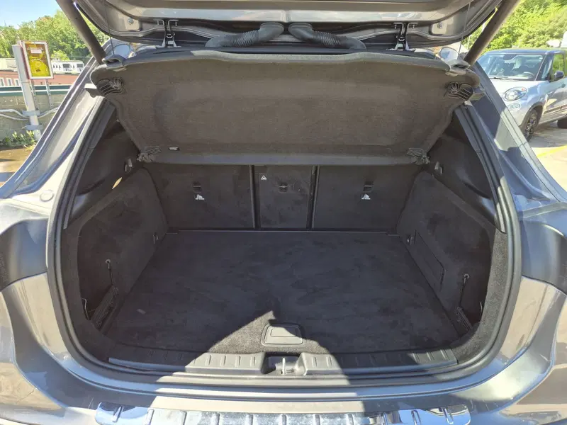Mercedes-Benz GLA SUV usata  (12)