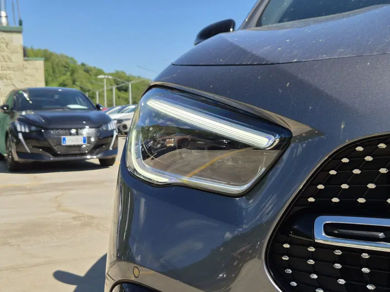 Mercedes-Benz GLA SUV usata  (17)