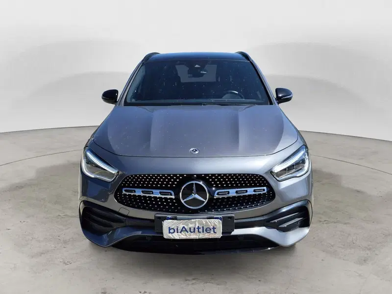 Mercedes-Benz GLA SUV usata  (2)