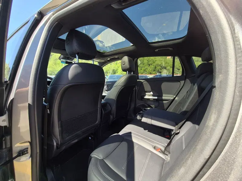 Mercedes-Benz GLA SUV usata  (20)
