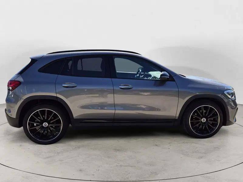 Mercedes-Benz GLA SUV usata  (5)